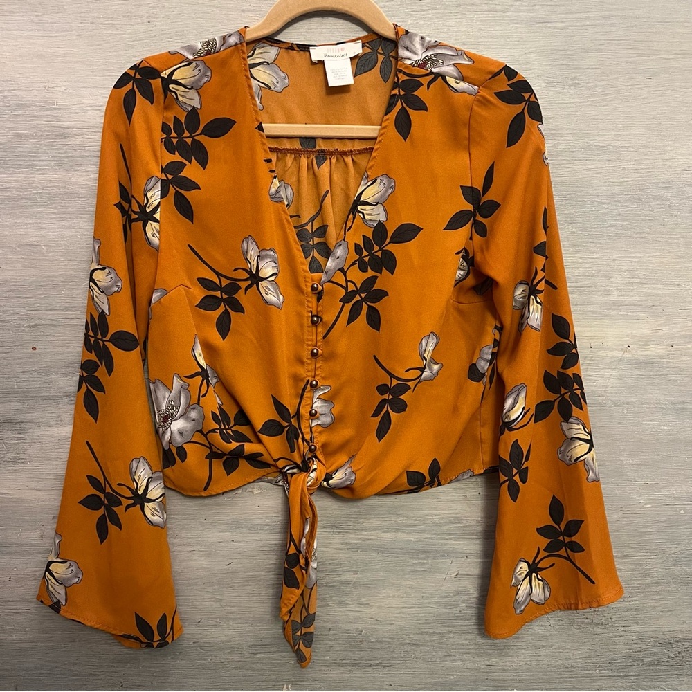 Urban Romantics V Neck Floral Print‎ Front Tie Crop Blouse Small Like New